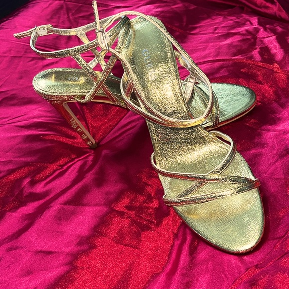 Guess Fumi Gold Strappy Stiletto Heels Size 8m - Picture 2 of 7